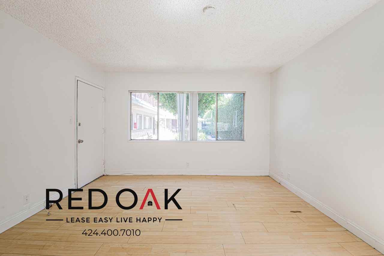6803 Long Beach Blvd #4 - Photo 6 of 17