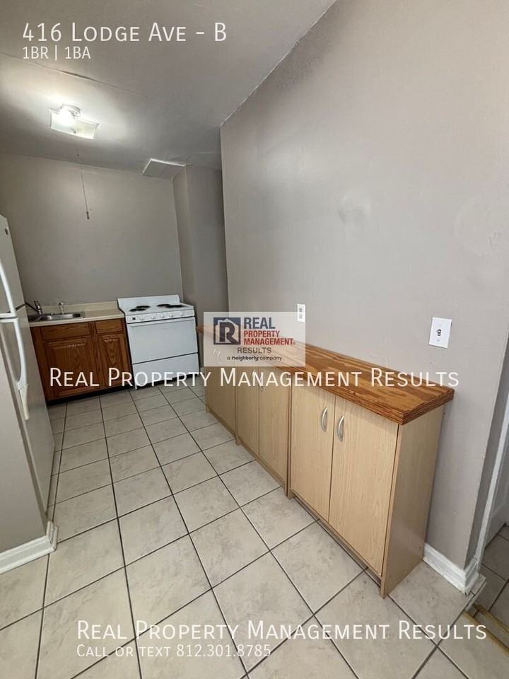416 Lodge Ave #B - Photo 5 of 13