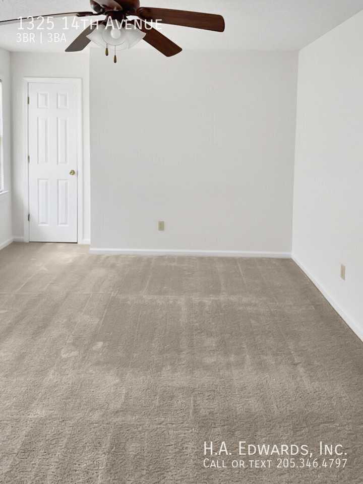 1325 14th Ave - Photo 4 of 6