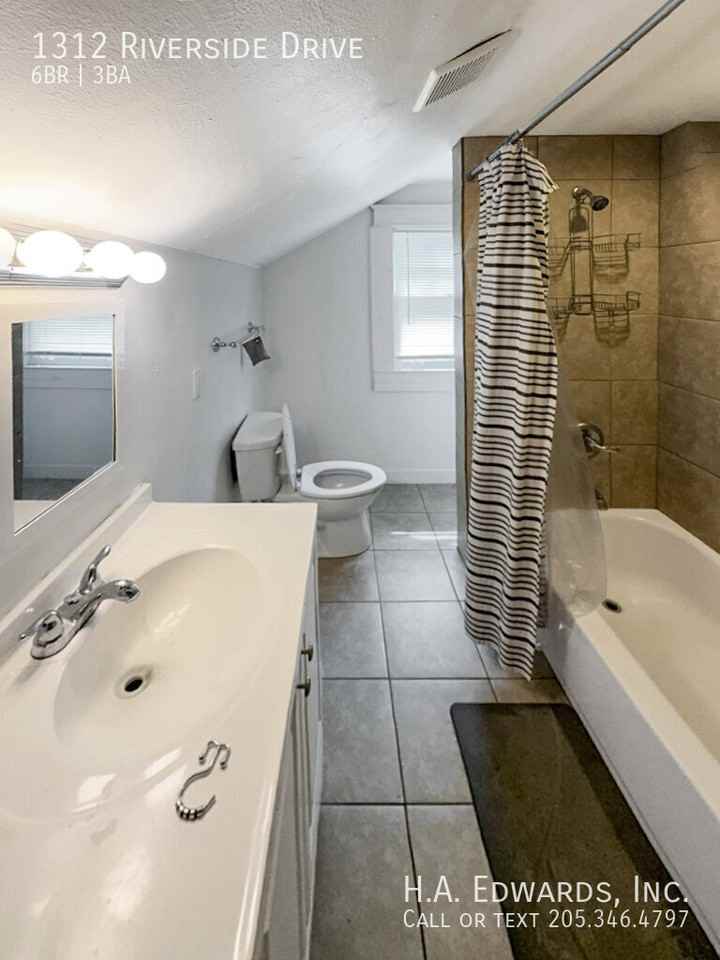 1312 Riverside Dr - Photo 5 of 6