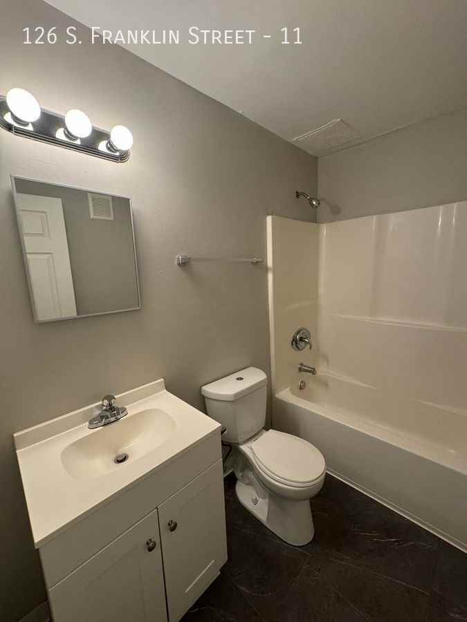 126 S Franklin St #11 - Photo 7 of 18