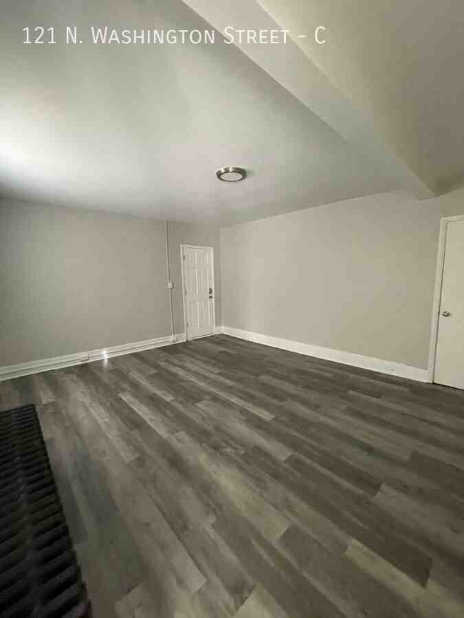 121 N Washington St #C - Photo 2 of 11