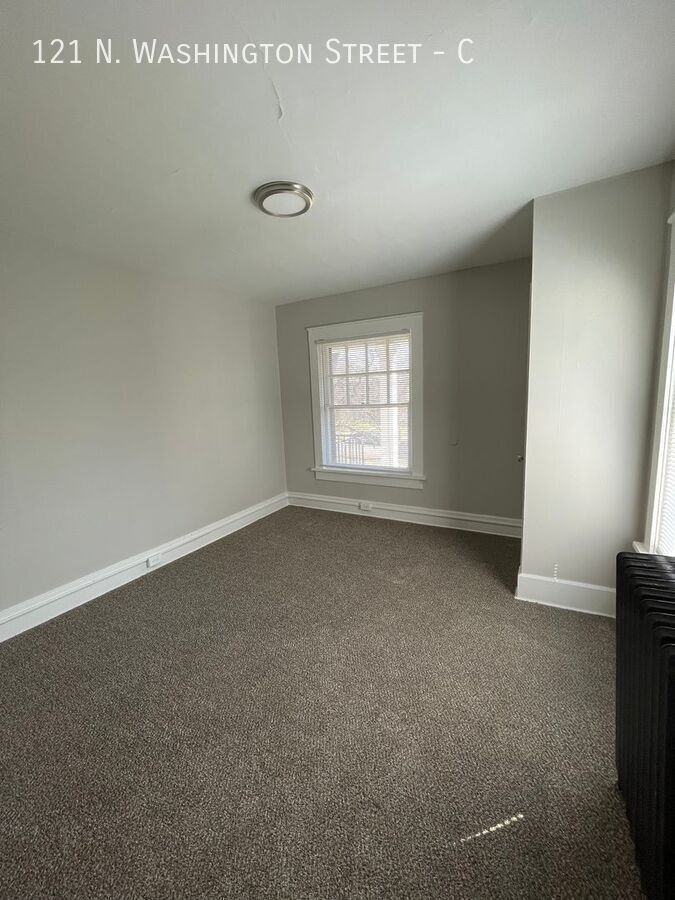 121 N Washington St #C - Photo 5 of 11