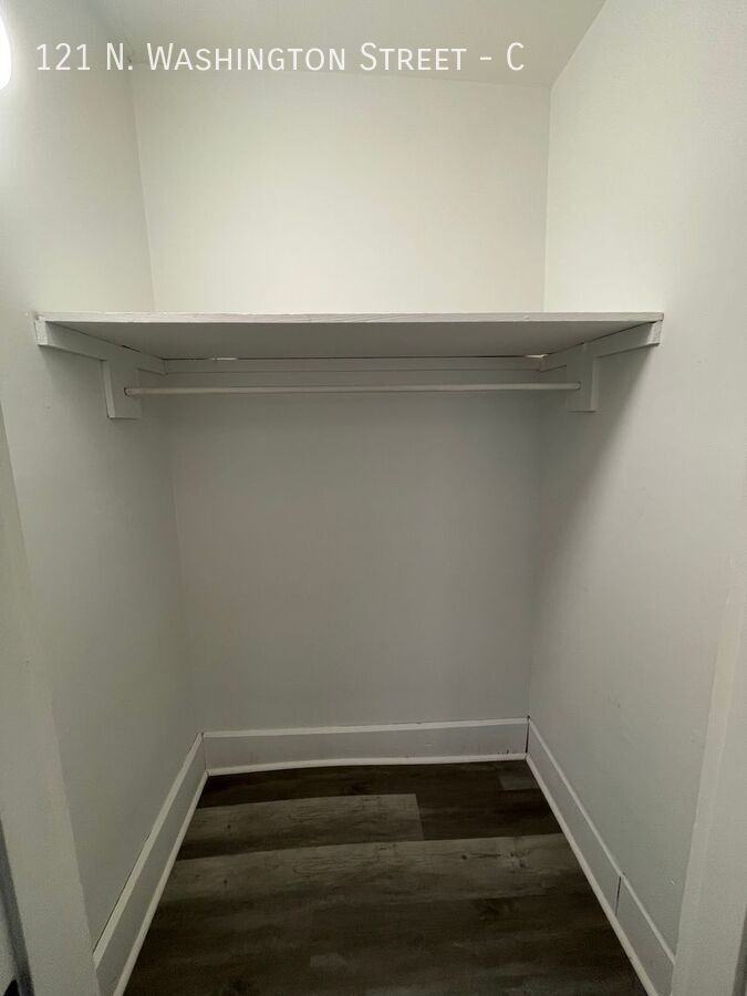 121 N Washington St #C - Photo 6 of 11