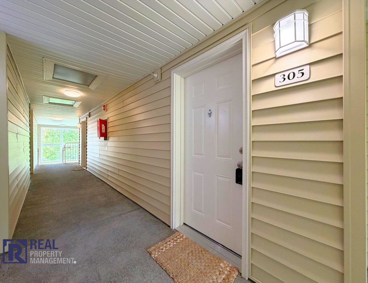 780 Nw 185th Ave #305 - Photo 2 of 15