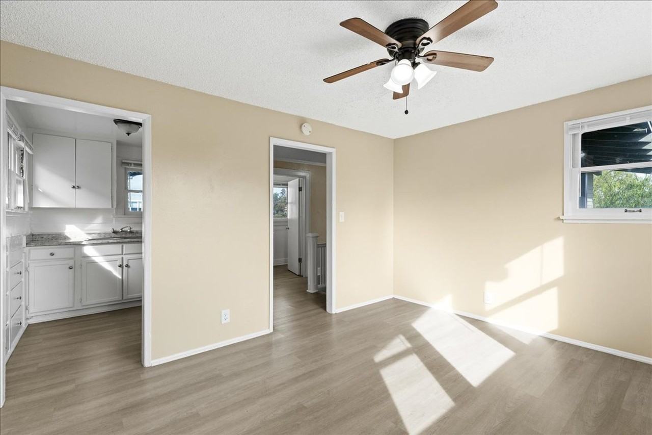 301 W 14th St