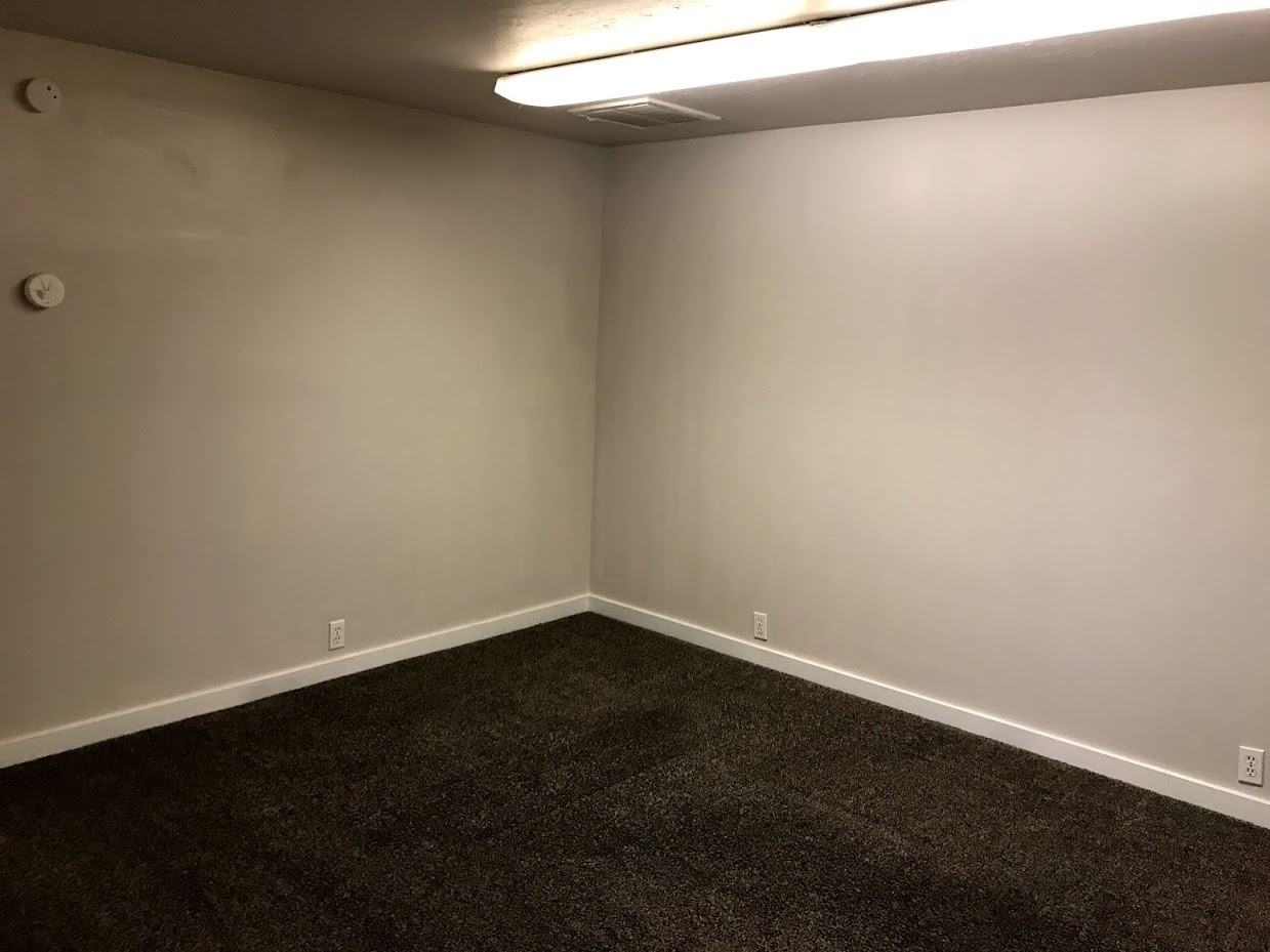3443 S State St #10 - Photo 3 of 11