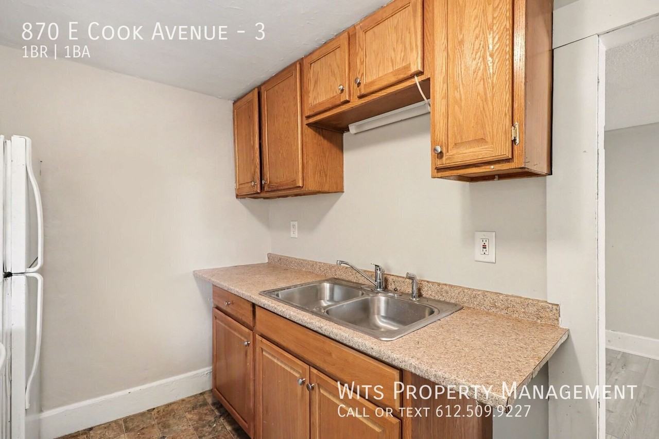 870 Cook Ave E #3 - Photo 6 of 24