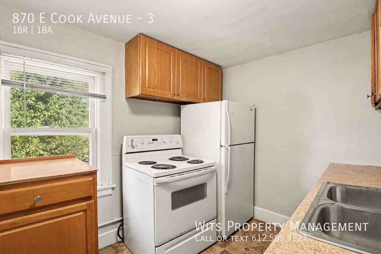 870 Cook Ave E #3 - Photo 7 of 24
