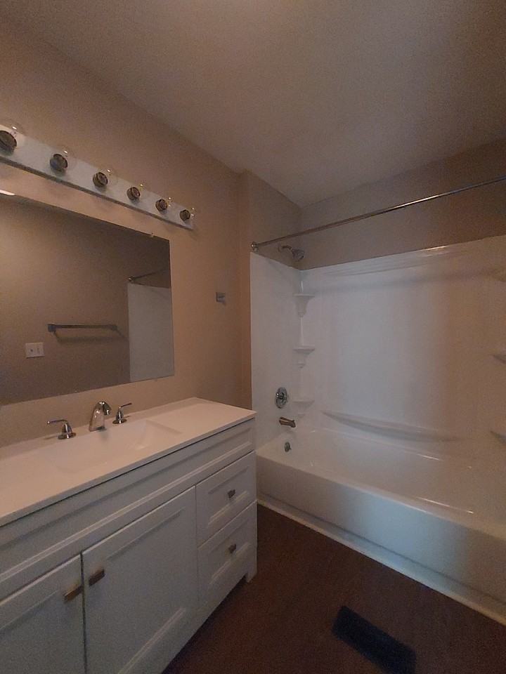 120 Maholm St - Photo 7 of 10
