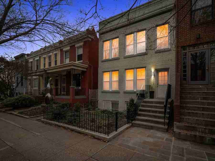 1816 T St Nw #D - Photo 3 of 33