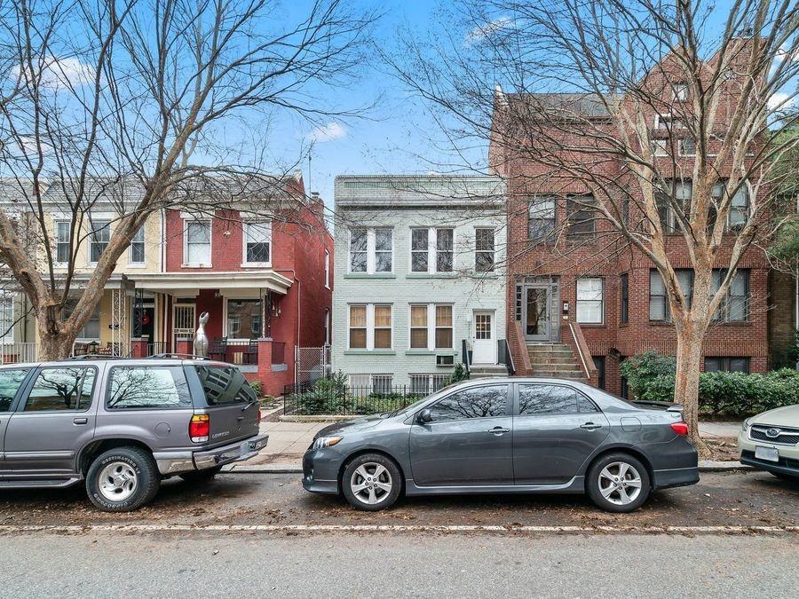 1816 T St Nw #D - Photo 4 of 33