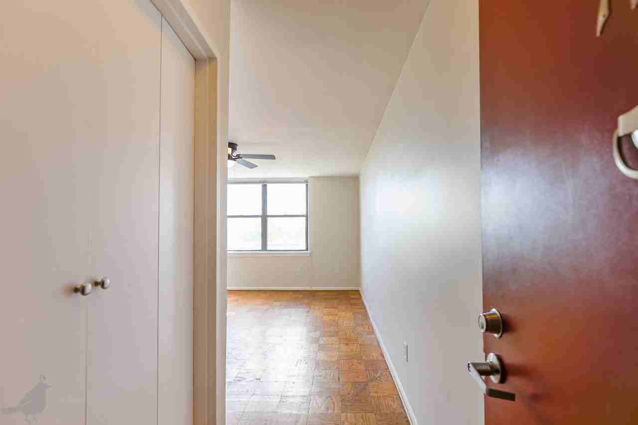 3902 14th St Nw #720 - Photo 5 of 32