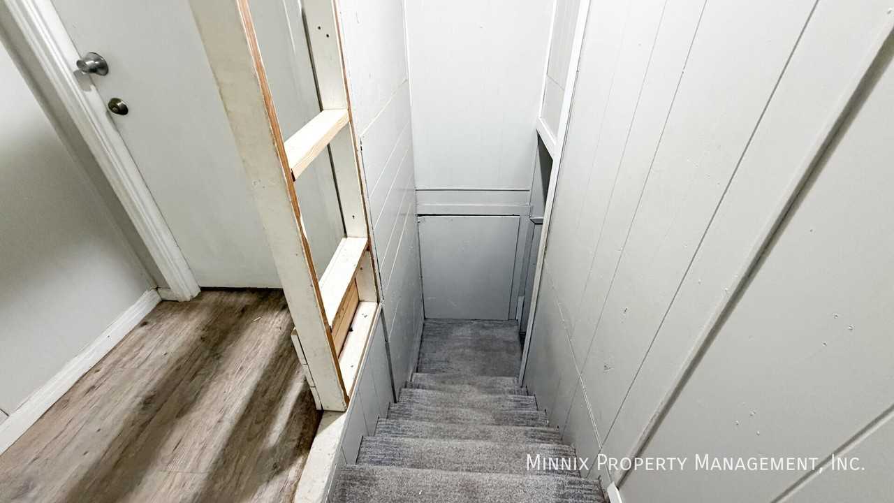 2123 18th St #B - Photo 7 of 12