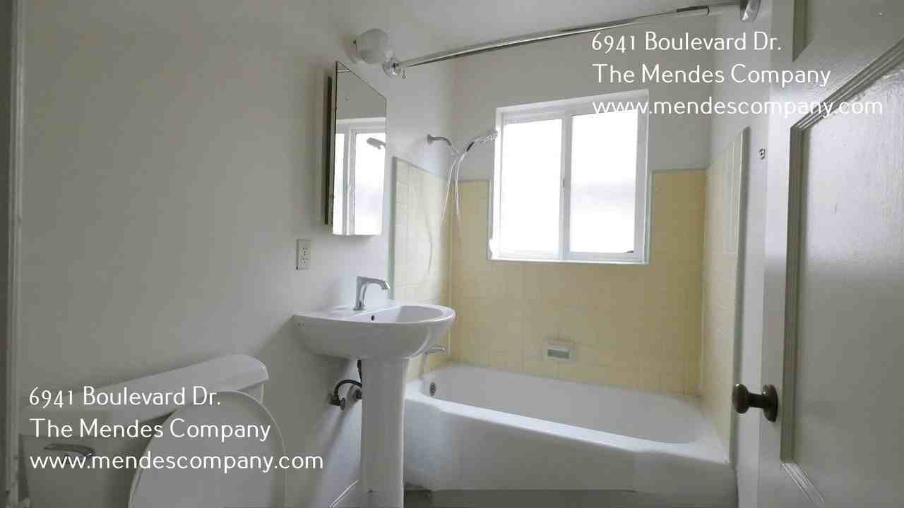 6941 Boulevard Dr - Photo 6 of 9