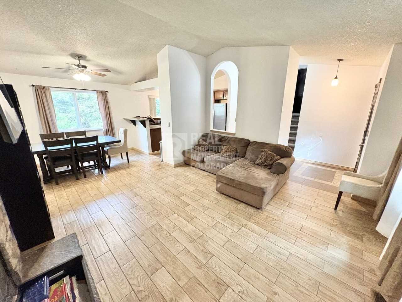 15751 E Exposition Dr - Photo 3 of 17