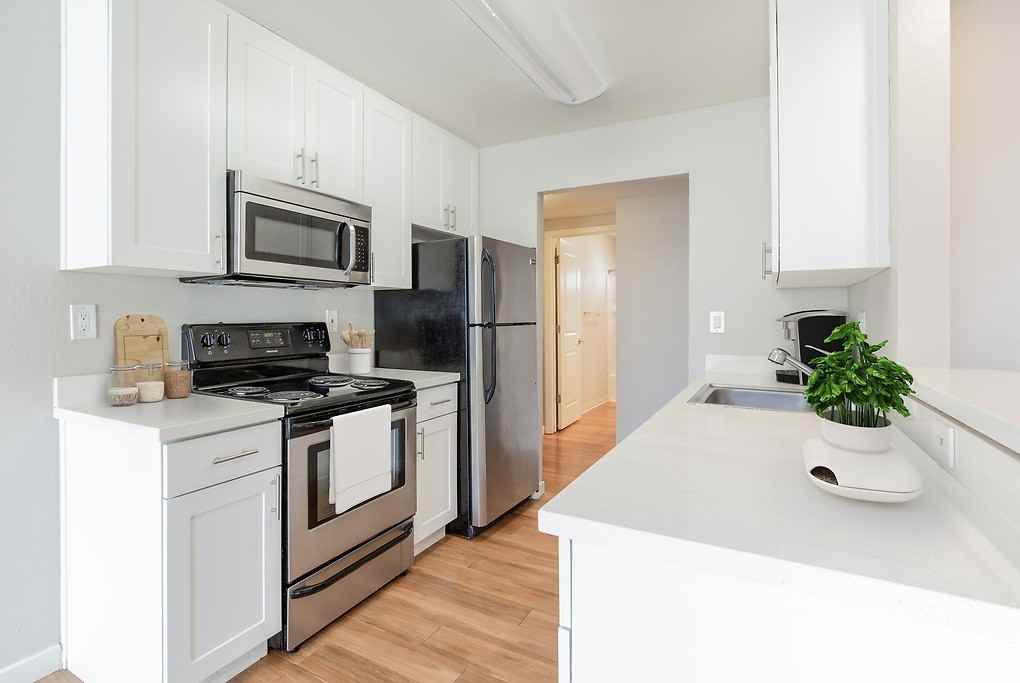 The Rexford - Photo 5 of 50