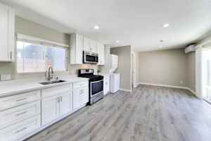 featured image of 21161 Garden Ave