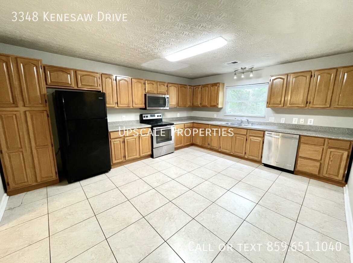 3348 Kenesaw Dr - Photo 5 of 19