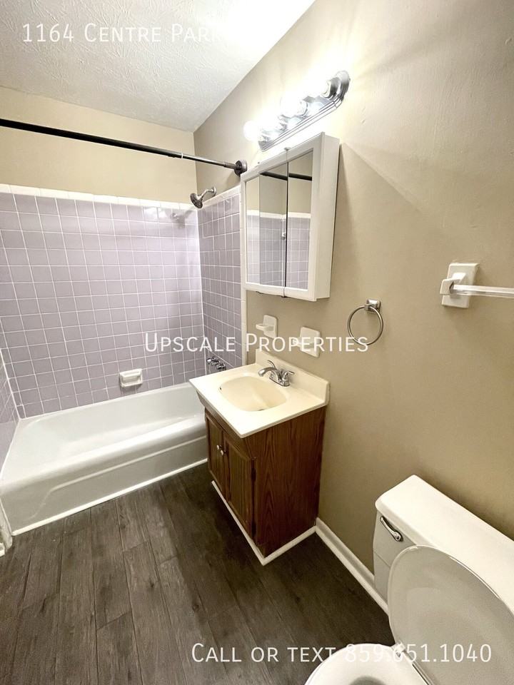 1164 Centre Pkwy - Photo 4 of 8