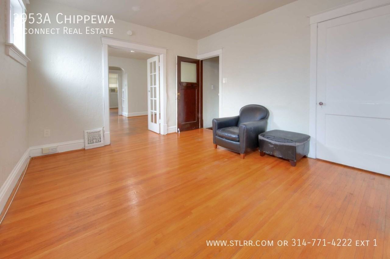 3953A Chippewa St - Photo 2 of 8