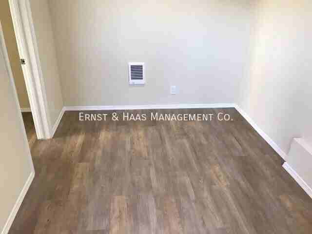 1527 Junipero Ave #23 - Photo 3 of 4