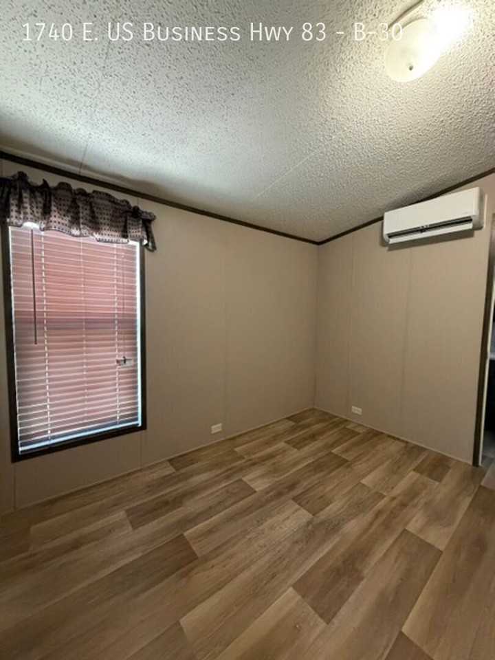 1740 1740 E. US Business Hwy 83 #B30 - Photo 4 of 6