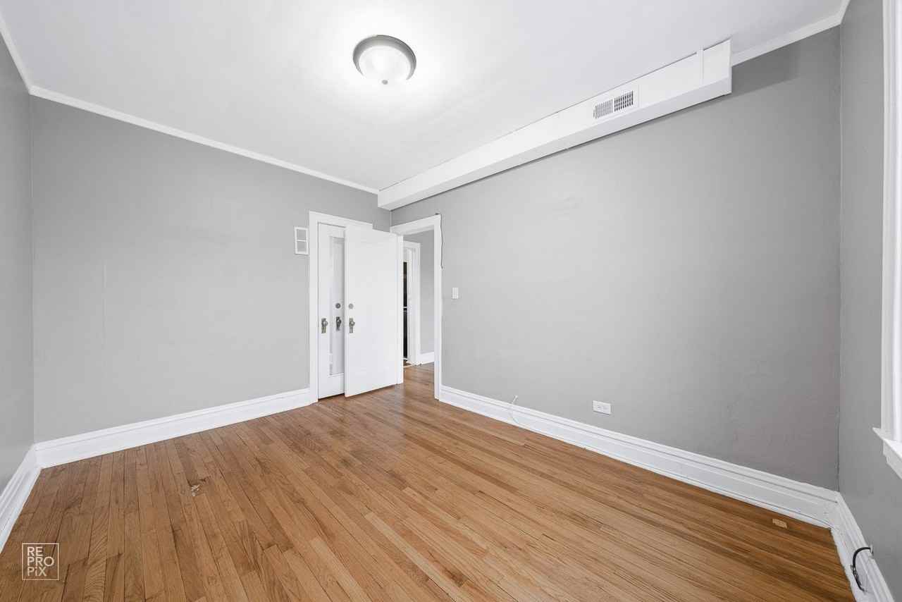6205 21st St #11 - Photo 7 of 12
