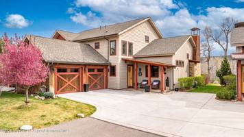 featured image of 481 Boundary Ln