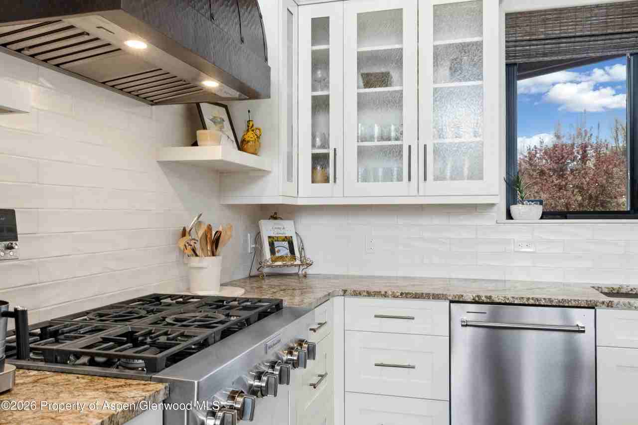 481 Boundary Ln - Photo 7 of 50
