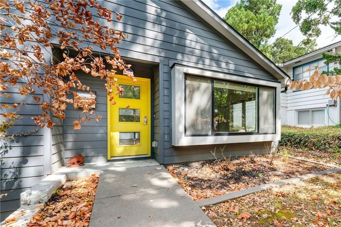 524 W Adams St - Photo 2 of 38