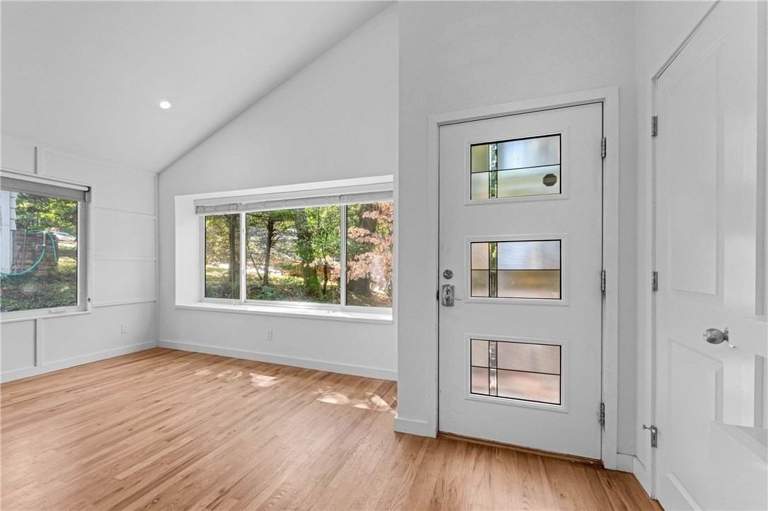 524 W Adams St - Photo 3 of 38