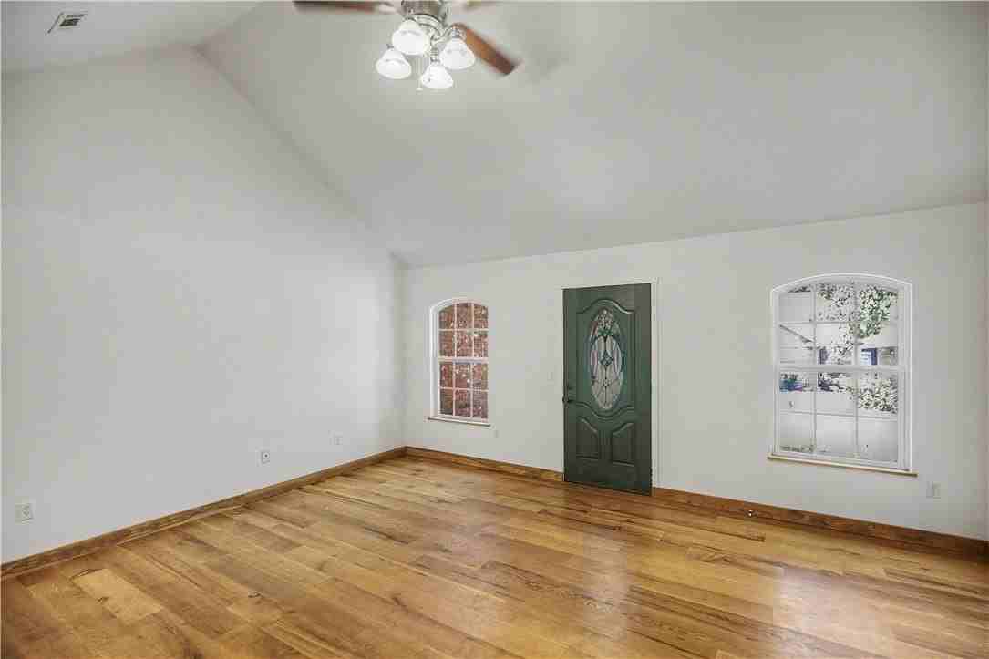 11 Cresswell Ln - Photo 5 of 21