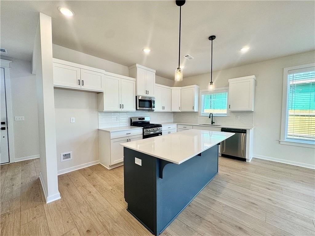 5909 Sw Messenger Ave - Photo 6 of 18