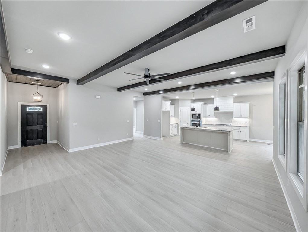 10 Olmsted Cir - Photo 5 of 27
