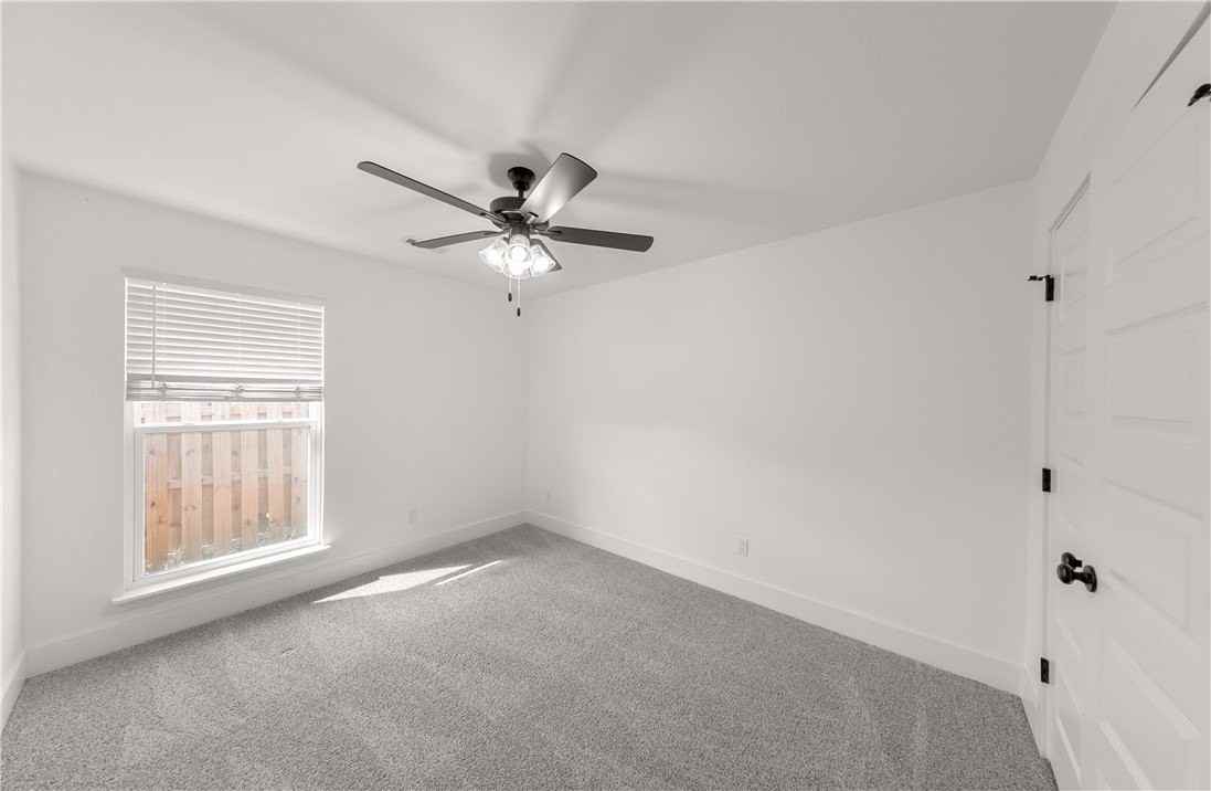 430 Snapdragon Dr - Photo 3 of 25