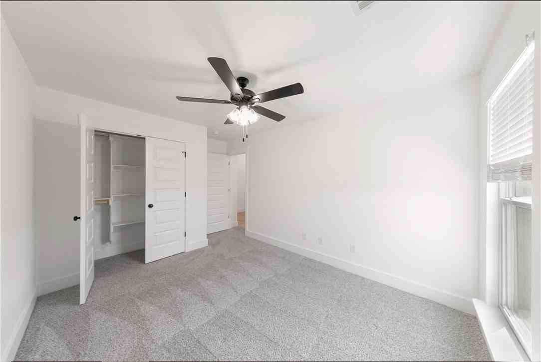 430 Snapdragon Dr - Photo 4 of 25