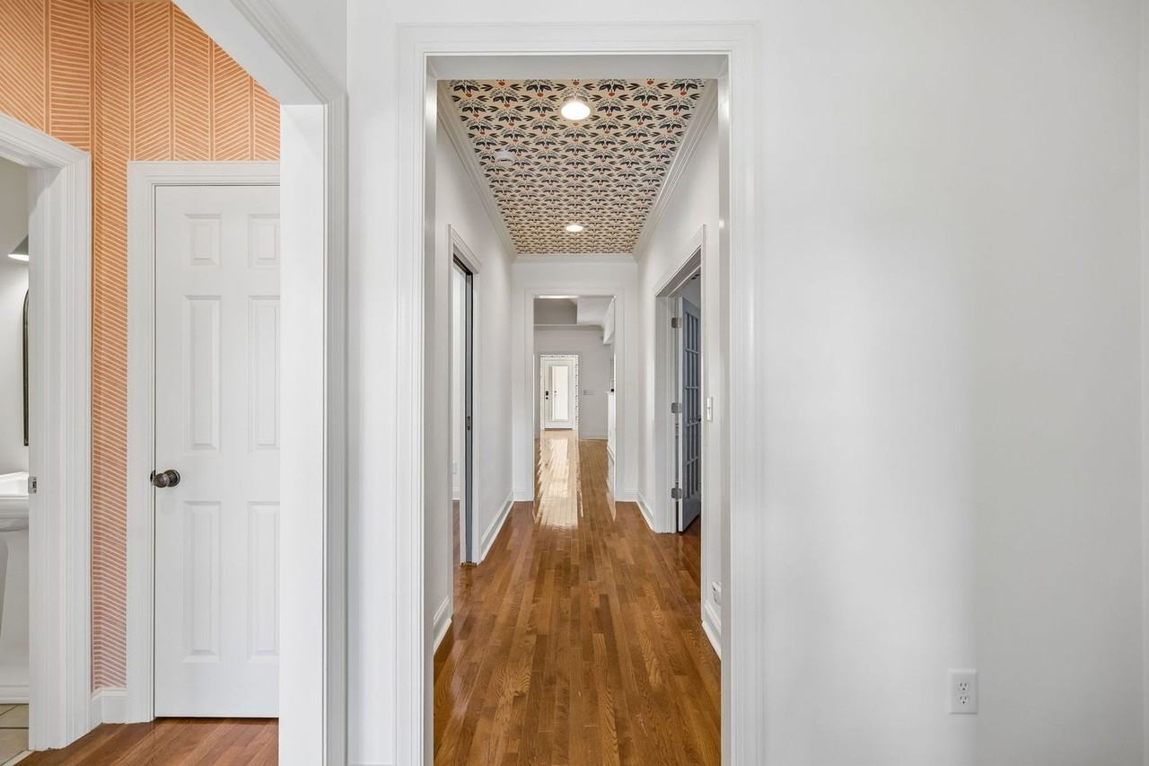 107 Gladstone Ln - Photo 6 of 50