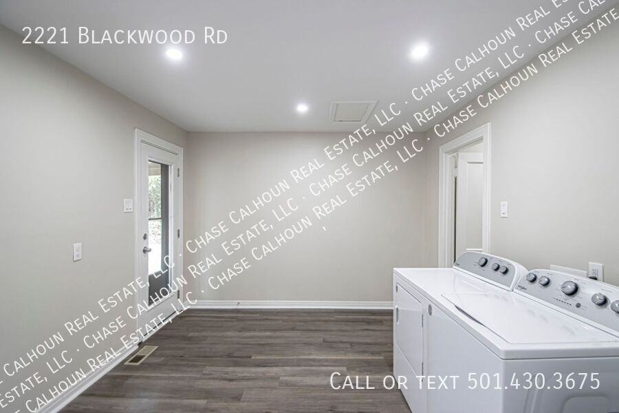 2221 Blackwood Rd - Photo 7 of 50