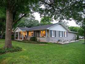 2324 Lake Air Dr #NA - Photo 1 of 1