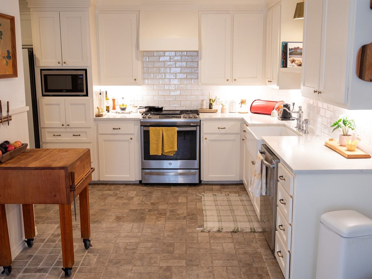 2324 Lake Air Dr #NA - Photo 4 of 23