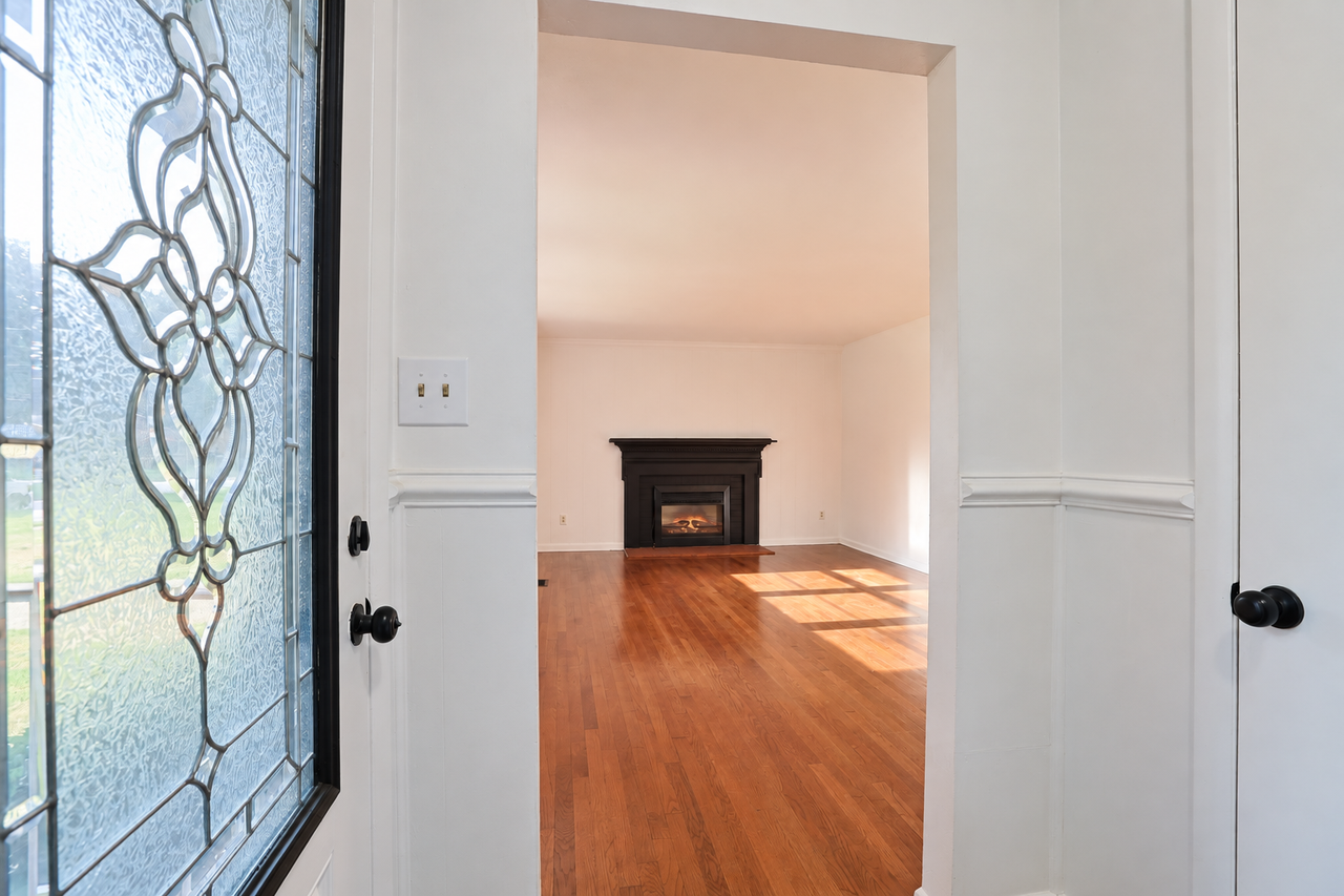 444 Martha Lee Dr #NA - Photo 3 of 29