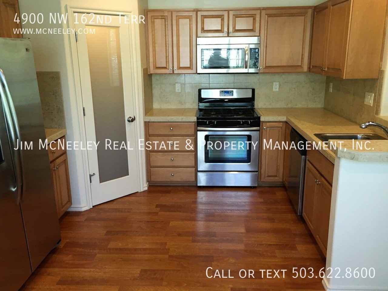 4900 Nw 162nd Ter - Photo 4 of 21