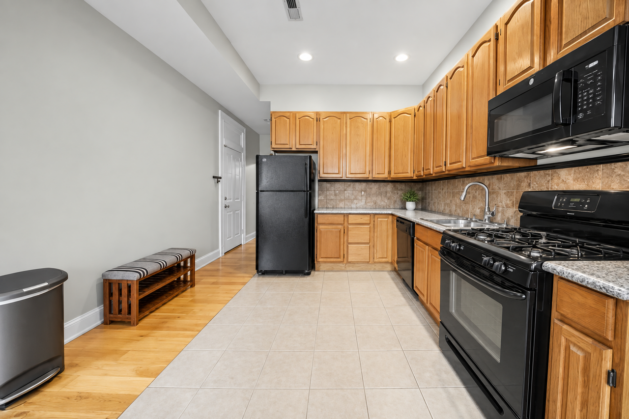 2209 Eutaw Pl #C - Photo 6 of 11