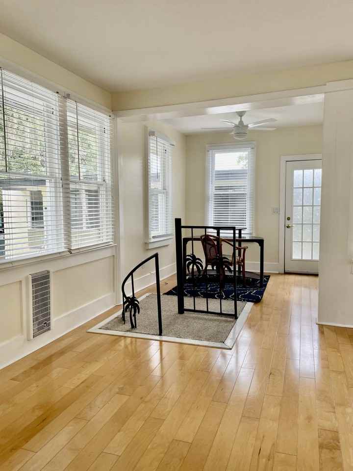 609 Oak Ave #5