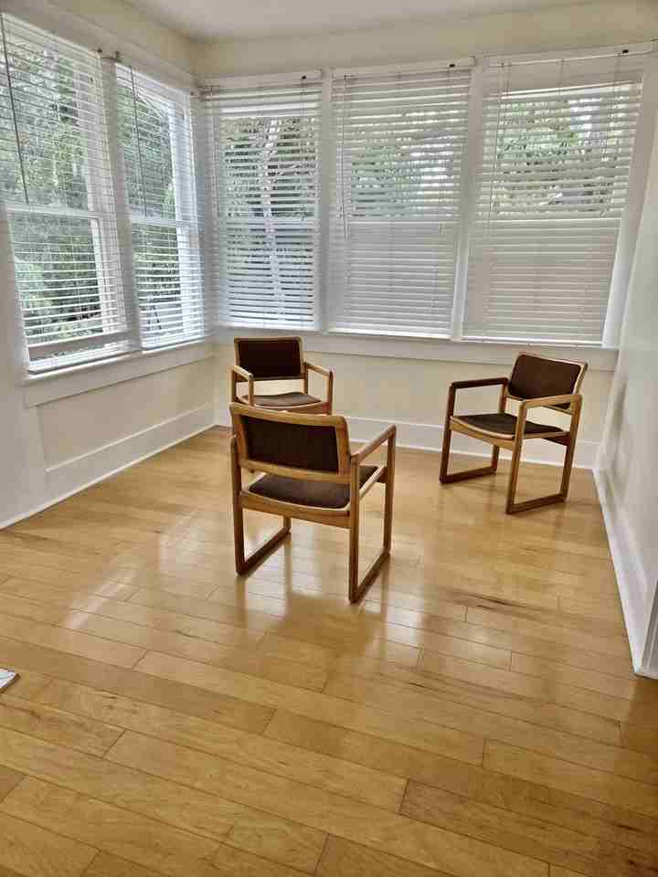 609 Oak Ave #5 - Photo 5 of 28