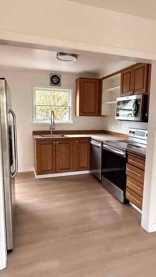 2903 Mtn View Ave W #NA - Photo 2 of 19