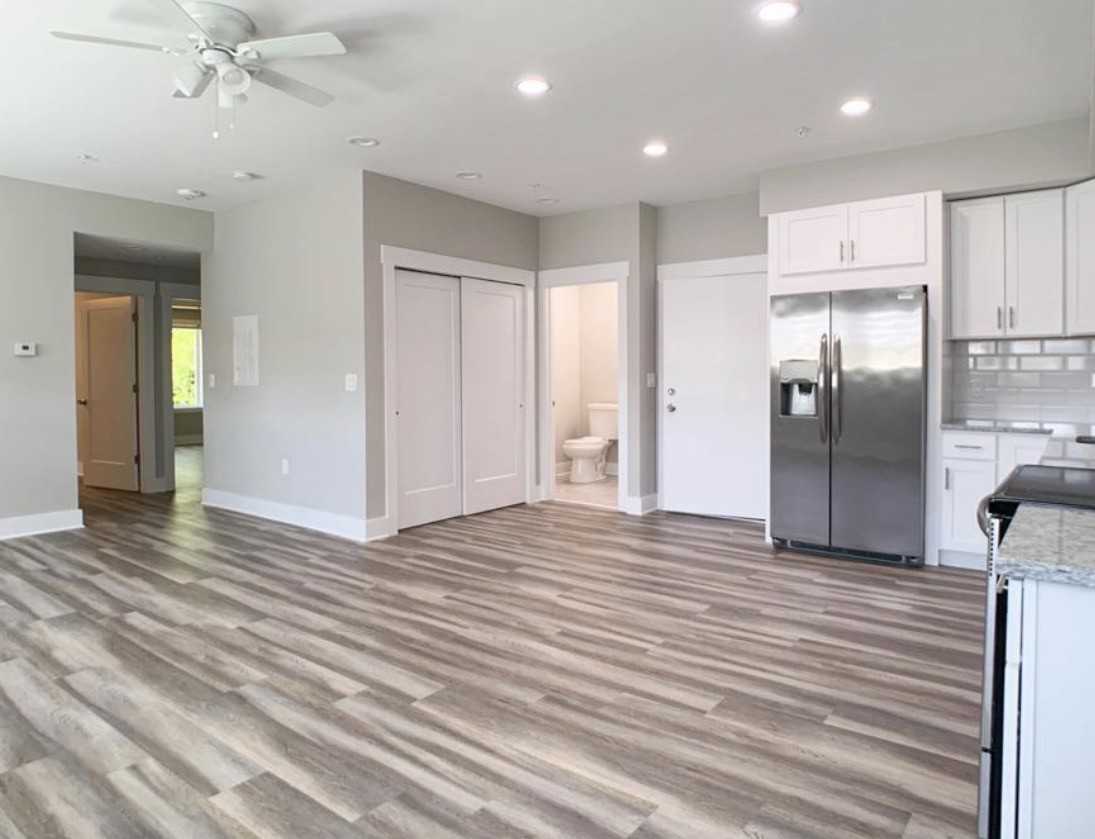 640 Lincoln Hwy #4 - Photo 4 of 10