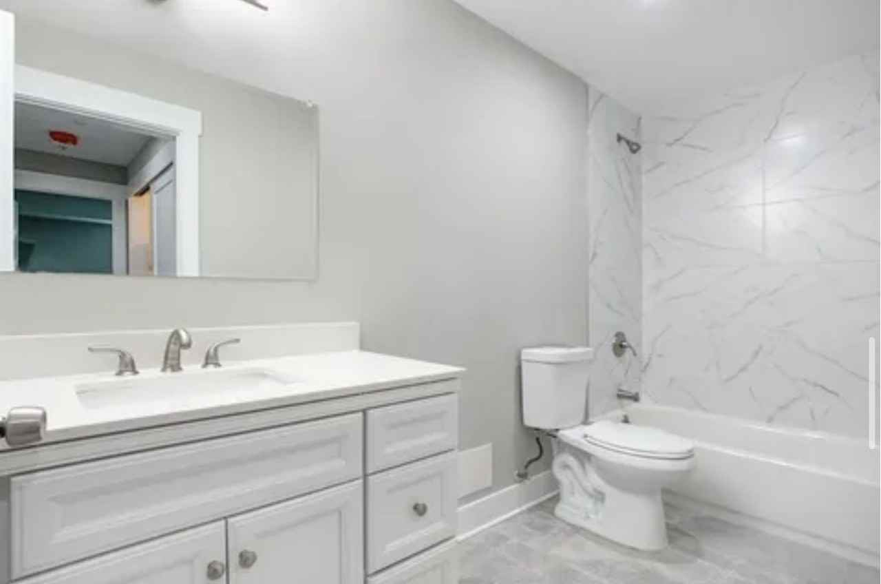 640 Lincoln Hwy #4 - Photo 5 of 10