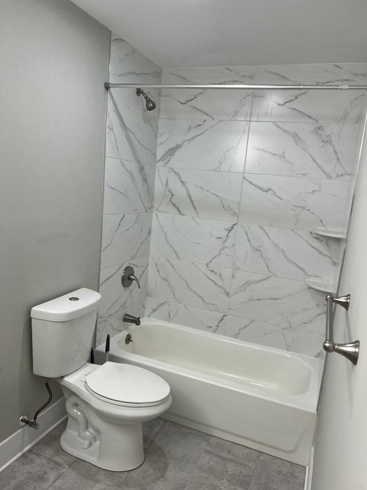 640 Lincoln Hwy #4 - Photo 6 of 10